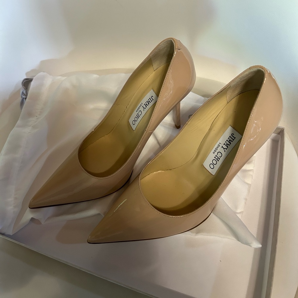 Jimmy Choo Powder Pink Heels Sleek Design - patent leather BNIB